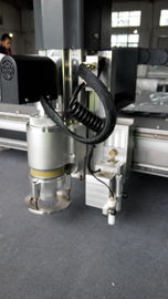 সীল গোটানো CNC ফেনা কাটন মেশিন / স্বয়ংক্রিয় কার্ড কর্তনকারী ডিজিটাল টেবিল